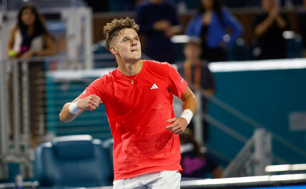 迈阿密男单决赛：百冠vs首冠！19岁新星期待挑战，德约与梅西交换球衣