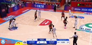 png电子鲨鱼出没！陶汉林抢断反击一条龙 杀到篮下飞身扣篮