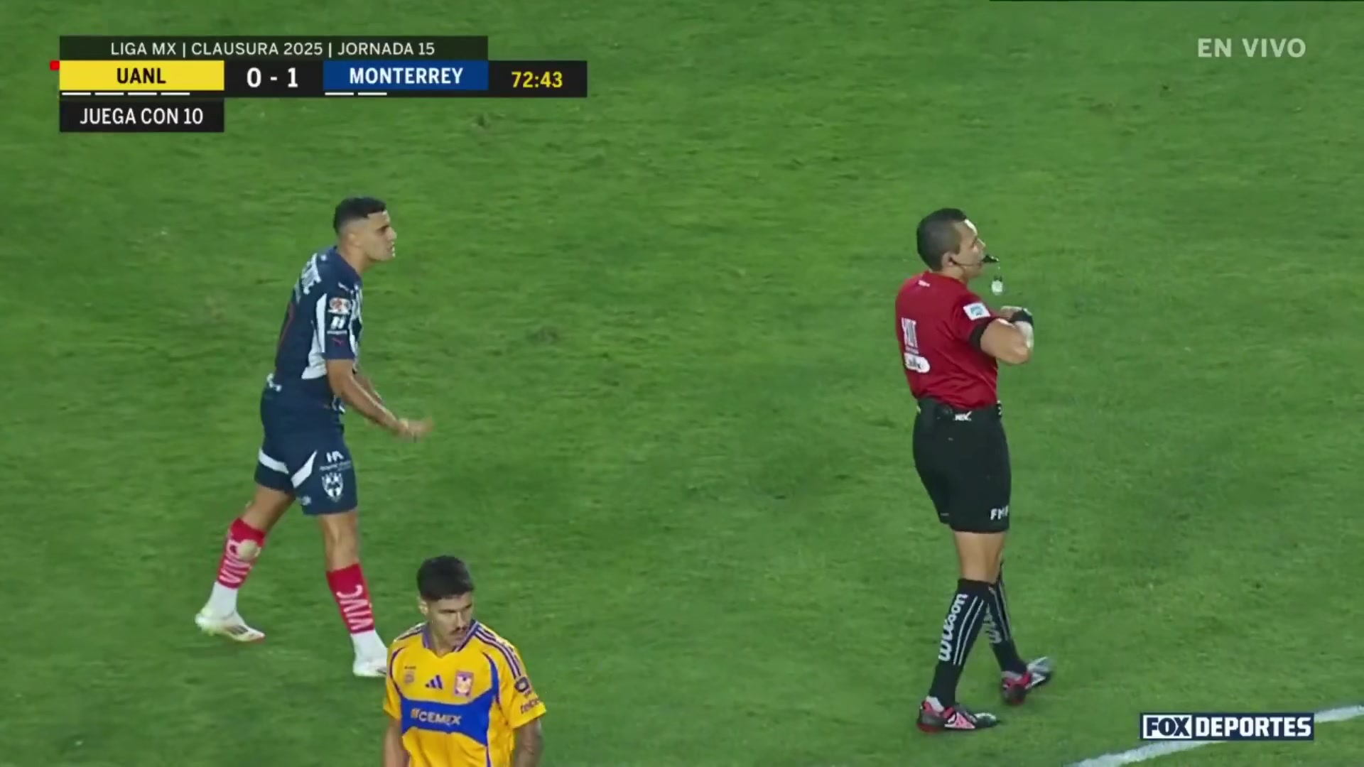 png电子平台啥队友啊这是😅拉莫斯队友喷裁判染黄后继续骂，主裁怒了掏红牌